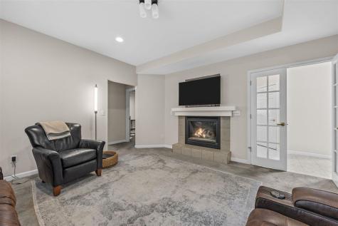 265 Holiday Road Coralville IA 52241