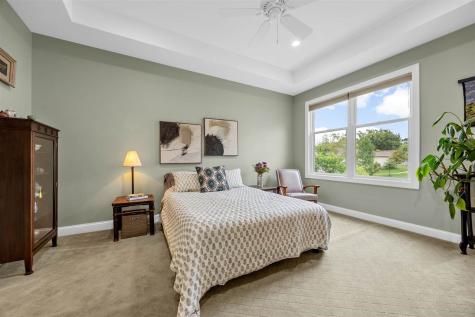 143 Leamer Court Iowa City IA 52246