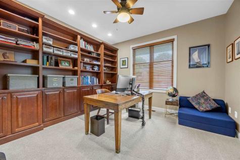 143 Leamer Court Iowa City IA 52246