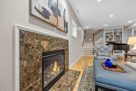 143 Leamer Court Iowa City IA 52246