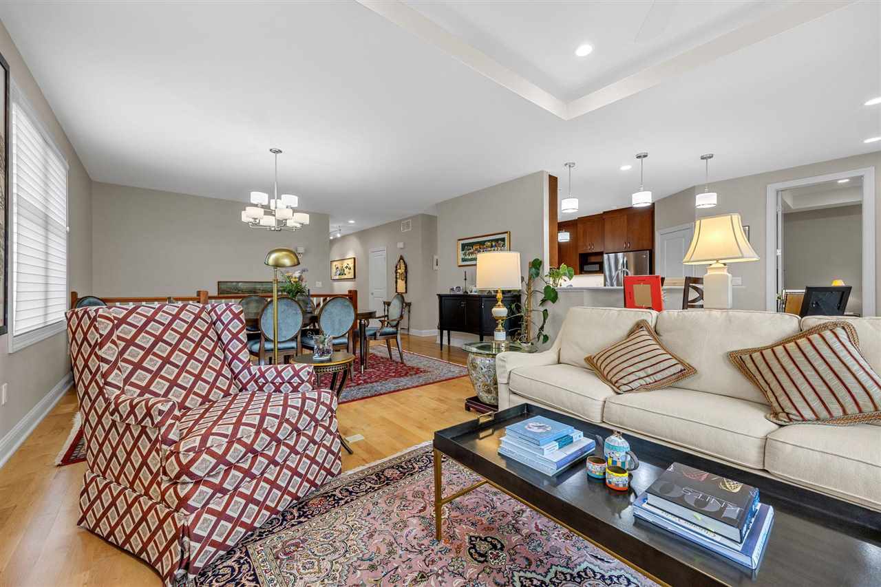 143 Leamer Court Iowa City IA 52246