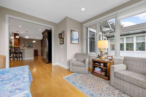 143 Leamer Court Iowa City IA 52246