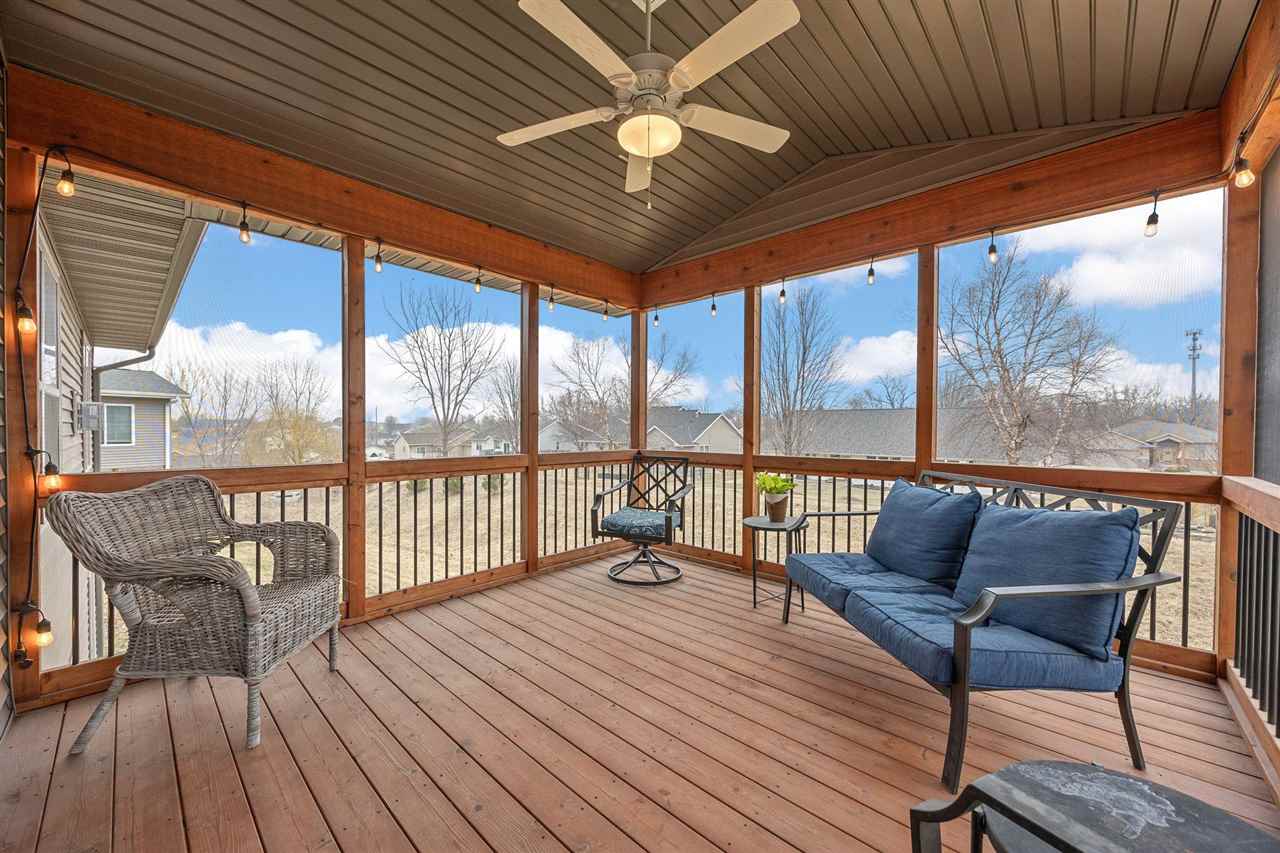 12 Pinnacle Lane Tiffin IA 52340