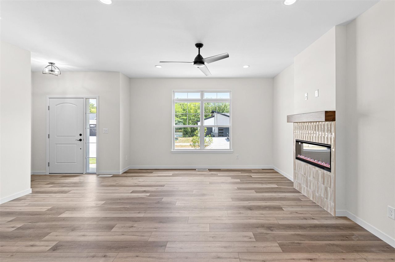4464 Deer Creek Road Iowa City IA 52246