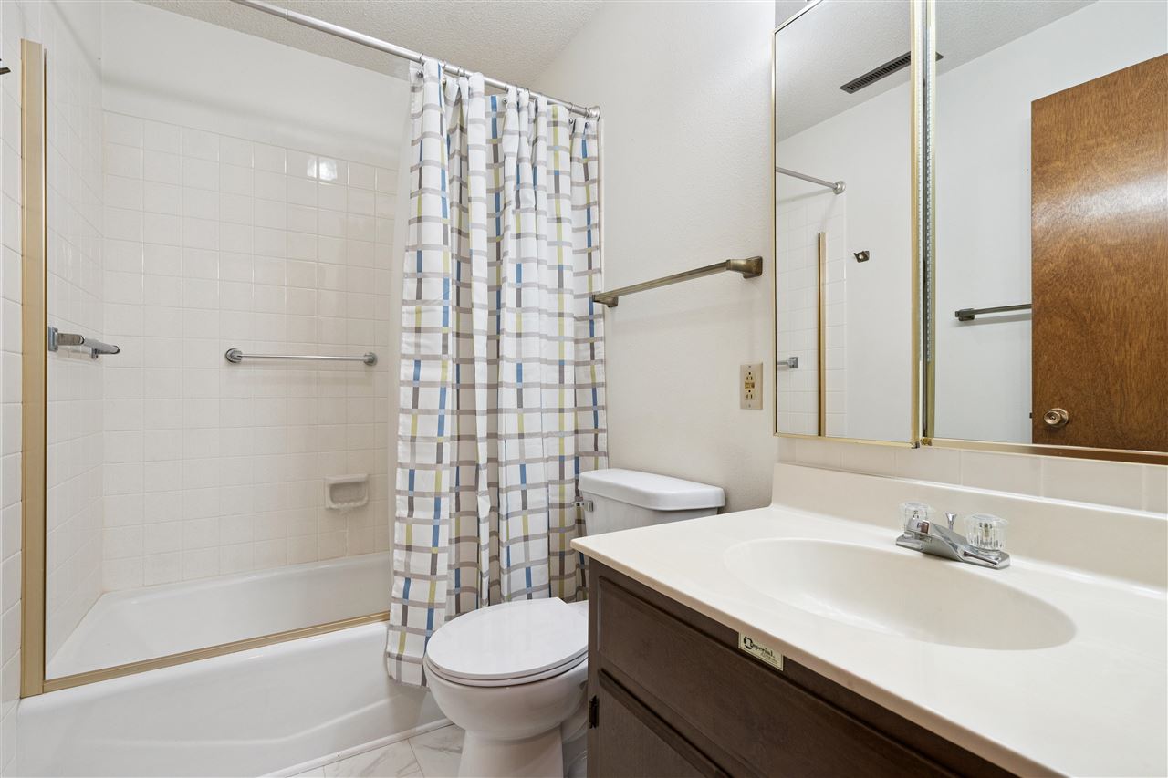 4526 Maureen Drive SE Cedar Rapids IA 52403