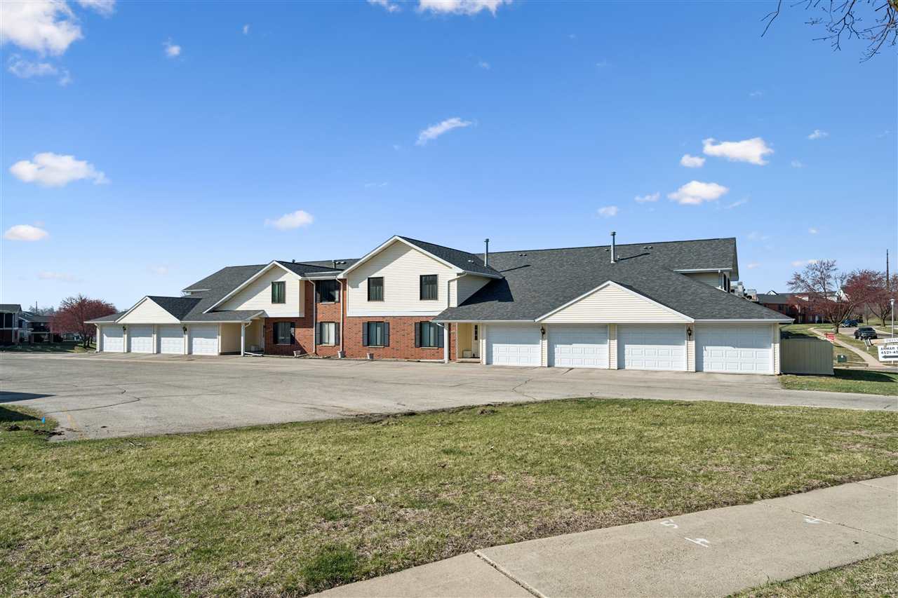 4526 Maureen Drive SE Cedar Rapids IA 52403