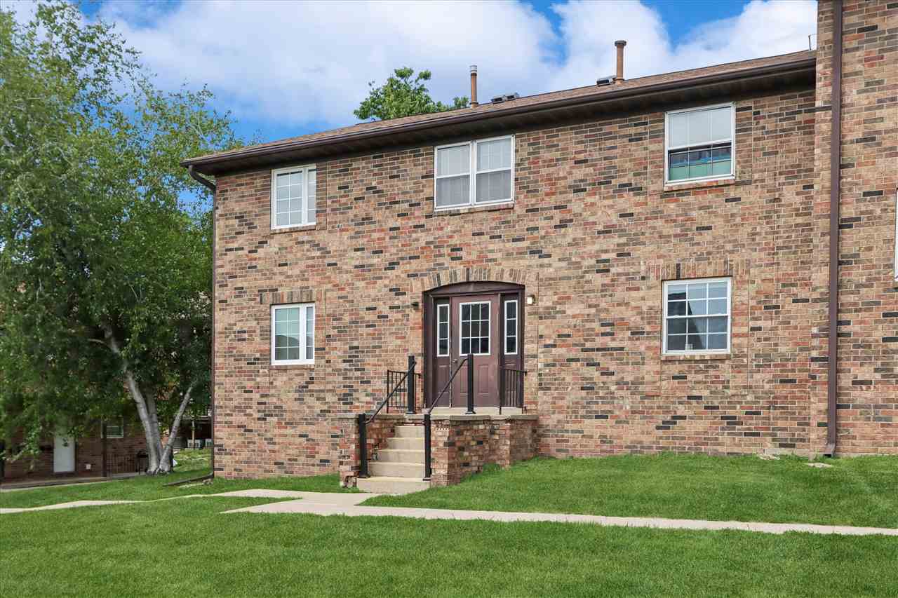1402 21st Avenue Place Coralville IA 52241