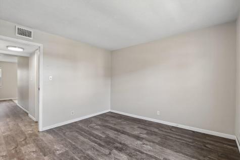 1402 21st Avenue Place Coralville IA 52241