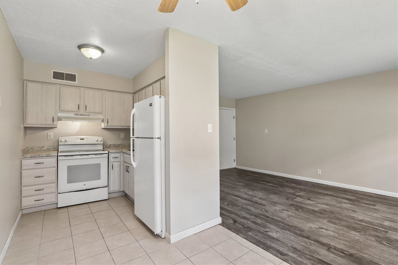 1402 21st Avenue Place Coralville IA 52241