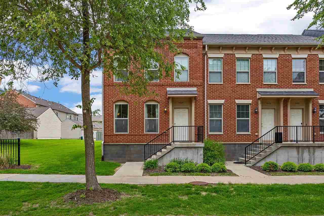 1063 Walker Circle Iowa City IA 52245