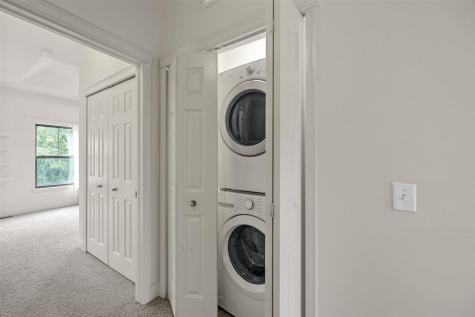 1063 Walker Circle Iowa City IA 52245