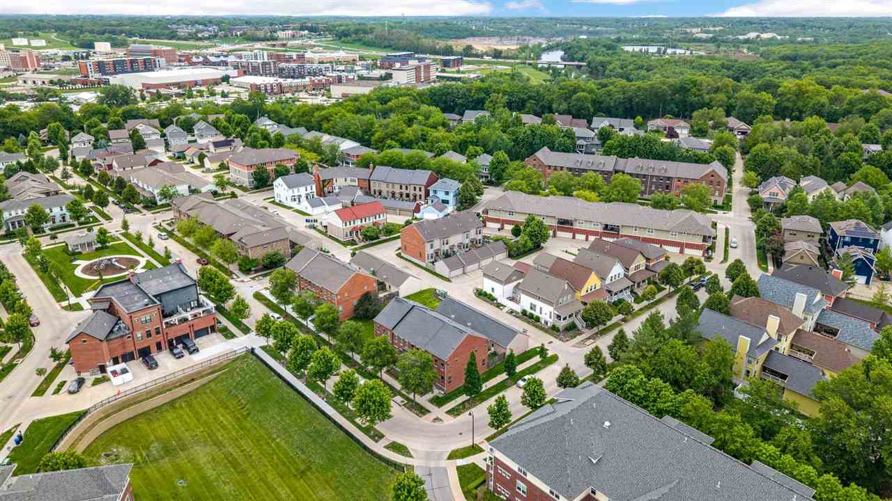 1063 Walker Circle Iowa City IA 52245