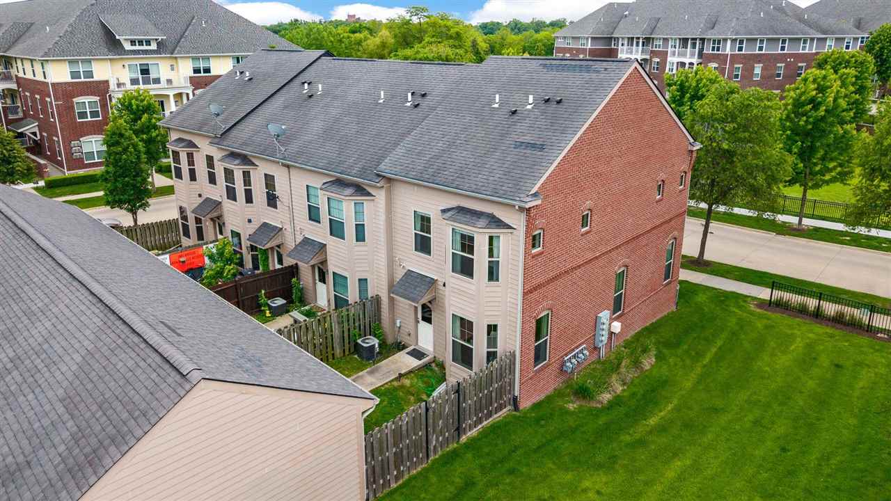 1063 Walker Circle Iowa City IA 52245
