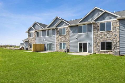 2231 Eversull Lane North Liberty IA 52317