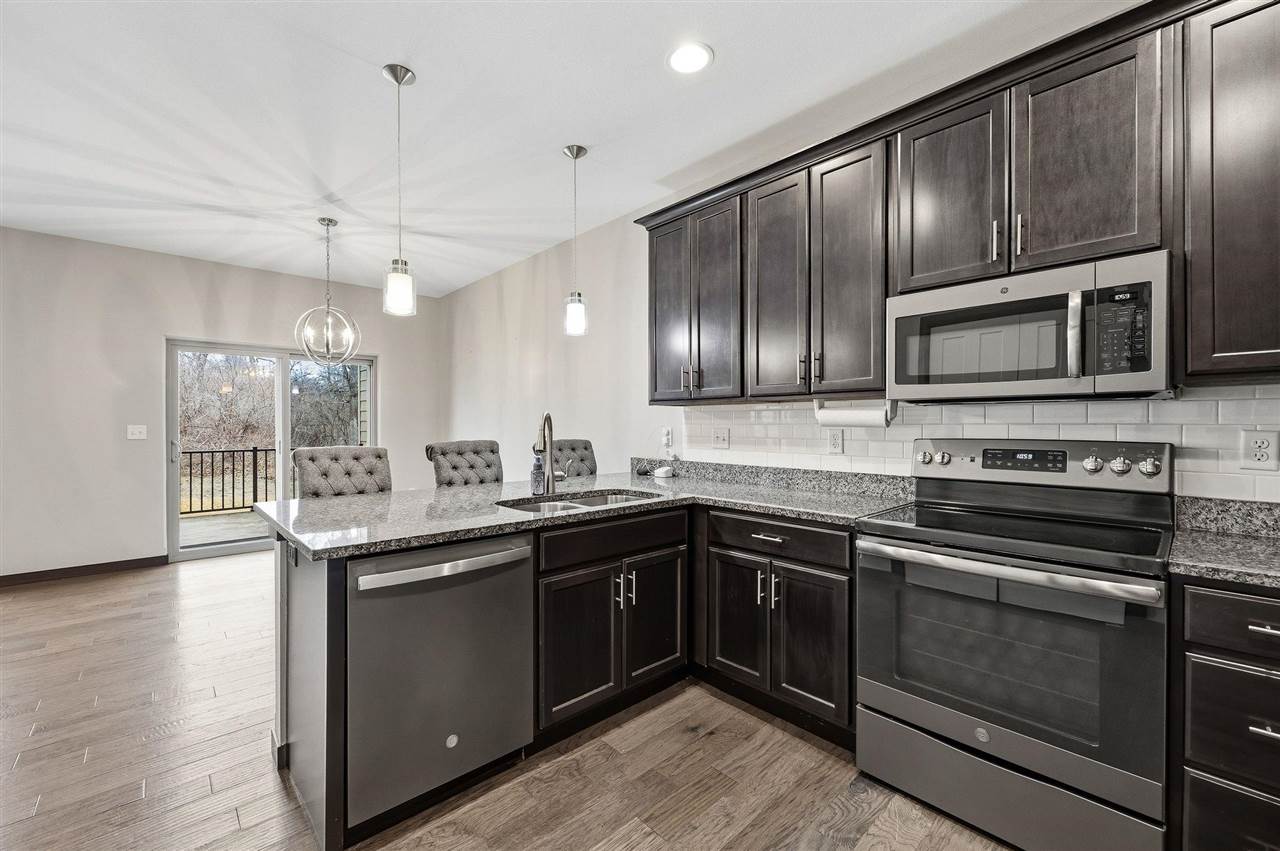 19 Holiday Ridge Lane Coralville IA 52241