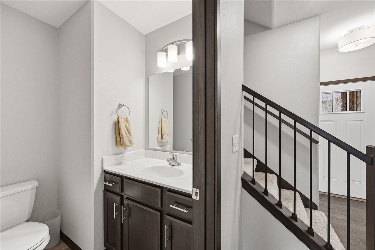 19 Holiday Ridge Lane Coralville IA 52241