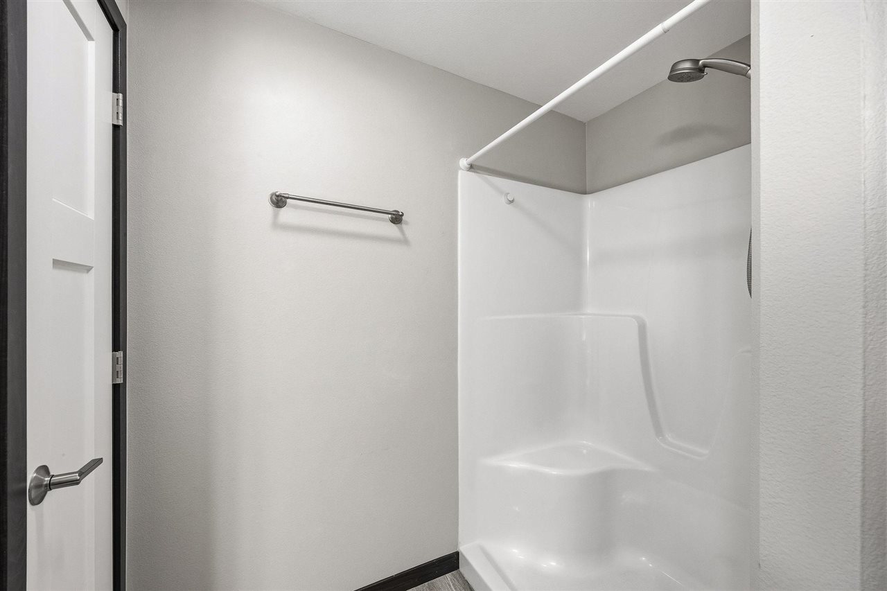 19 Holiday Ridge Lane Coralville IA 52241