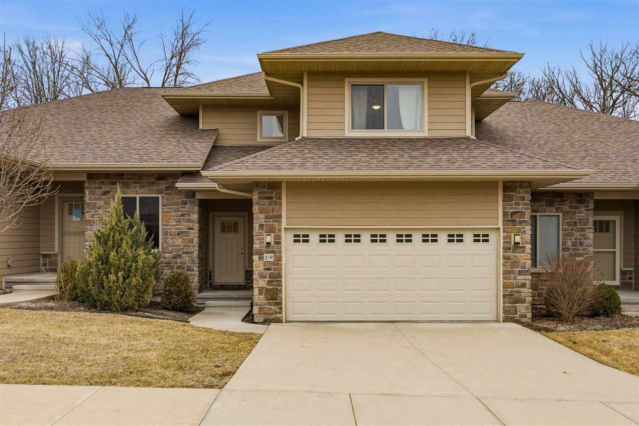 19 Holiday Ridge Lane Coralville IA 52241