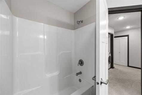 19 Holiday Ridge Lane Coralville IA 52241