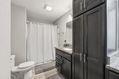 19 Holiday Ridge Lane Coralville IA 52241