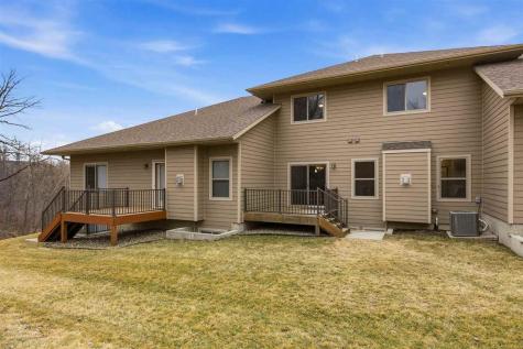 19 Holiday Ridge Lane Coralville IA 52241