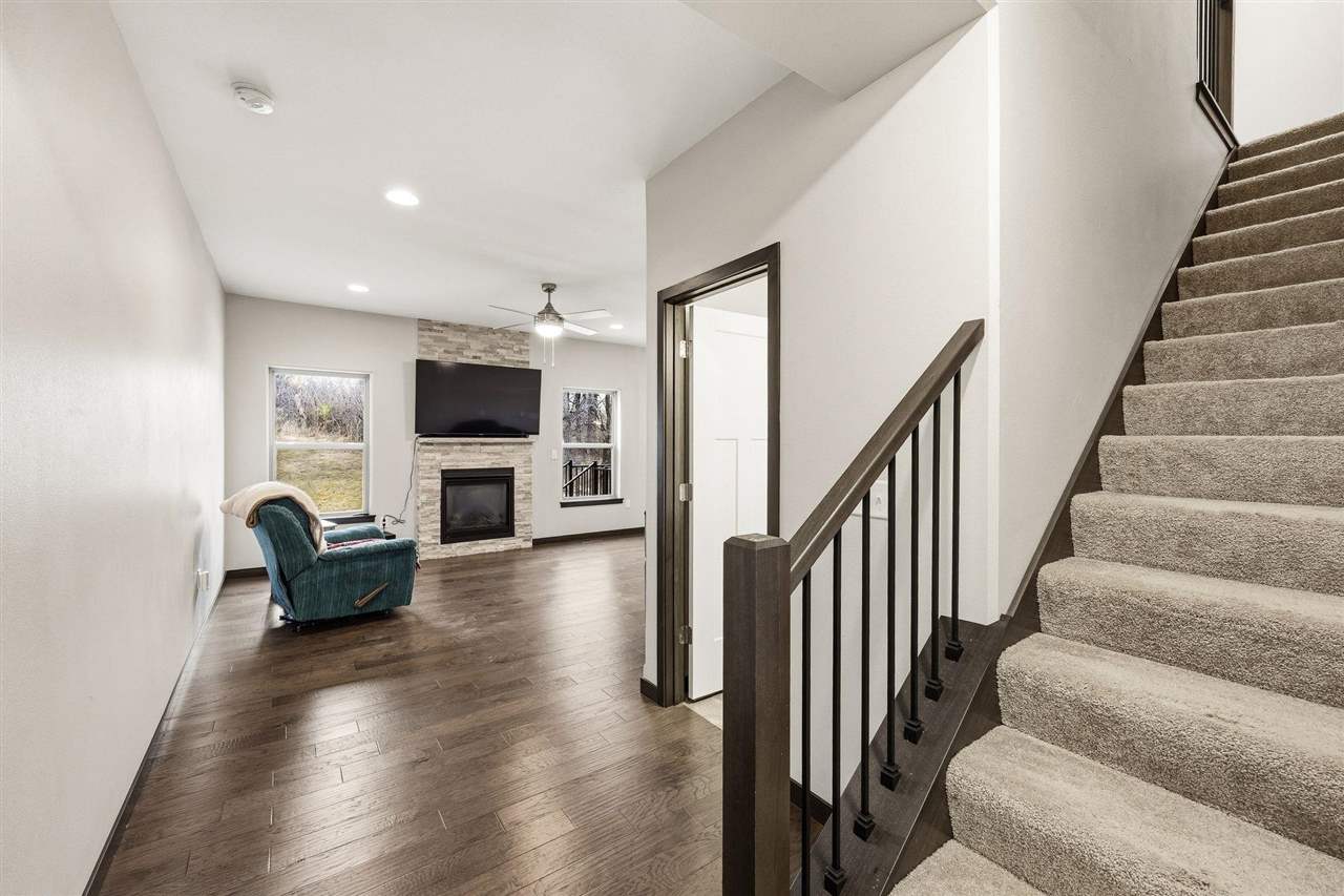 19 Holiday Ridge Lane Coralville IA 52241