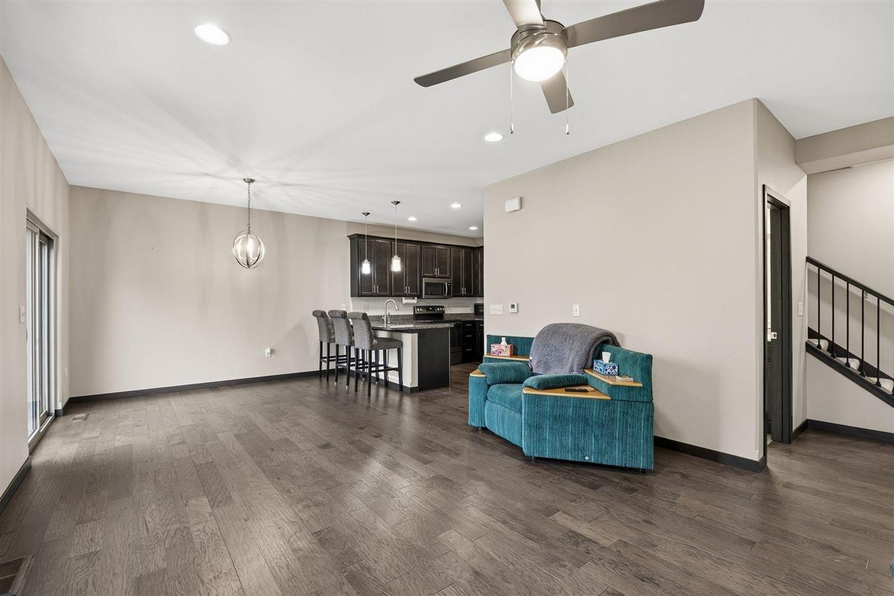 19 Holiday Ridge Lane Coralville IA 52241