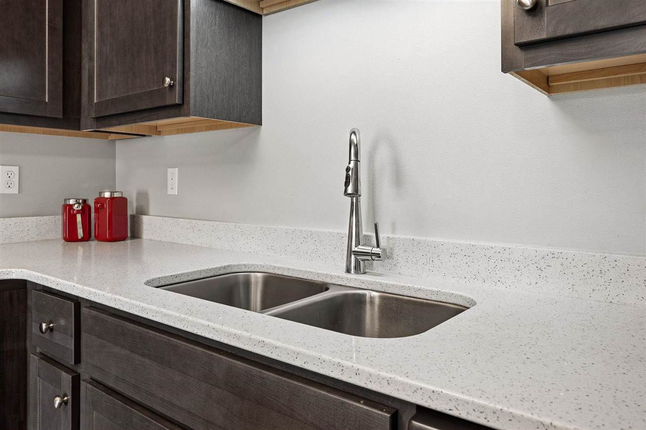 2871 Spring Rose Circle Coralville IA 52241