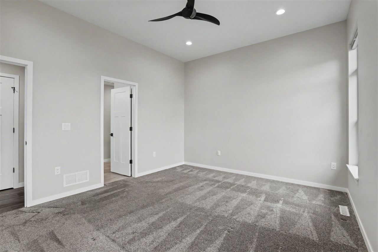 1083 Dubs Drive Iowa City IA 52246