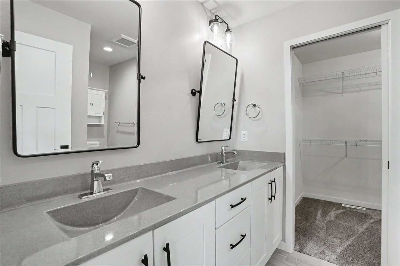 1083 Dubs Drive Iowa City IA 52246