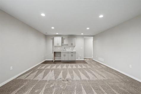 1083 Dubs Drive Iowa City IA 52246