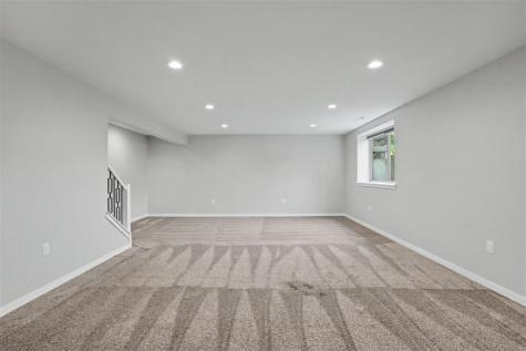 1083 Dubs Drive Iowa City IA 52246