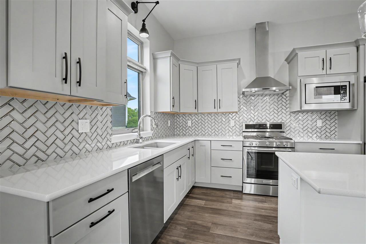 1083 Dubs Drive Iowa City IA 52246