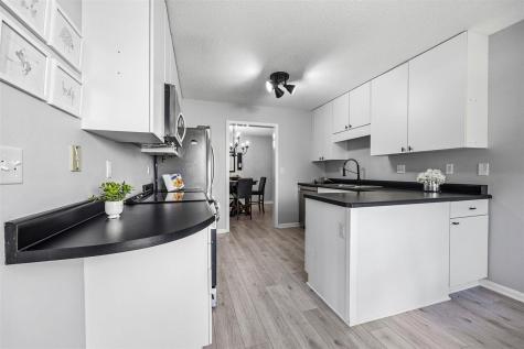 2301 Willowbrooke Lane Iowa City IA 52246