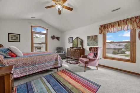 950 Applewood Court Coralville IA 52241