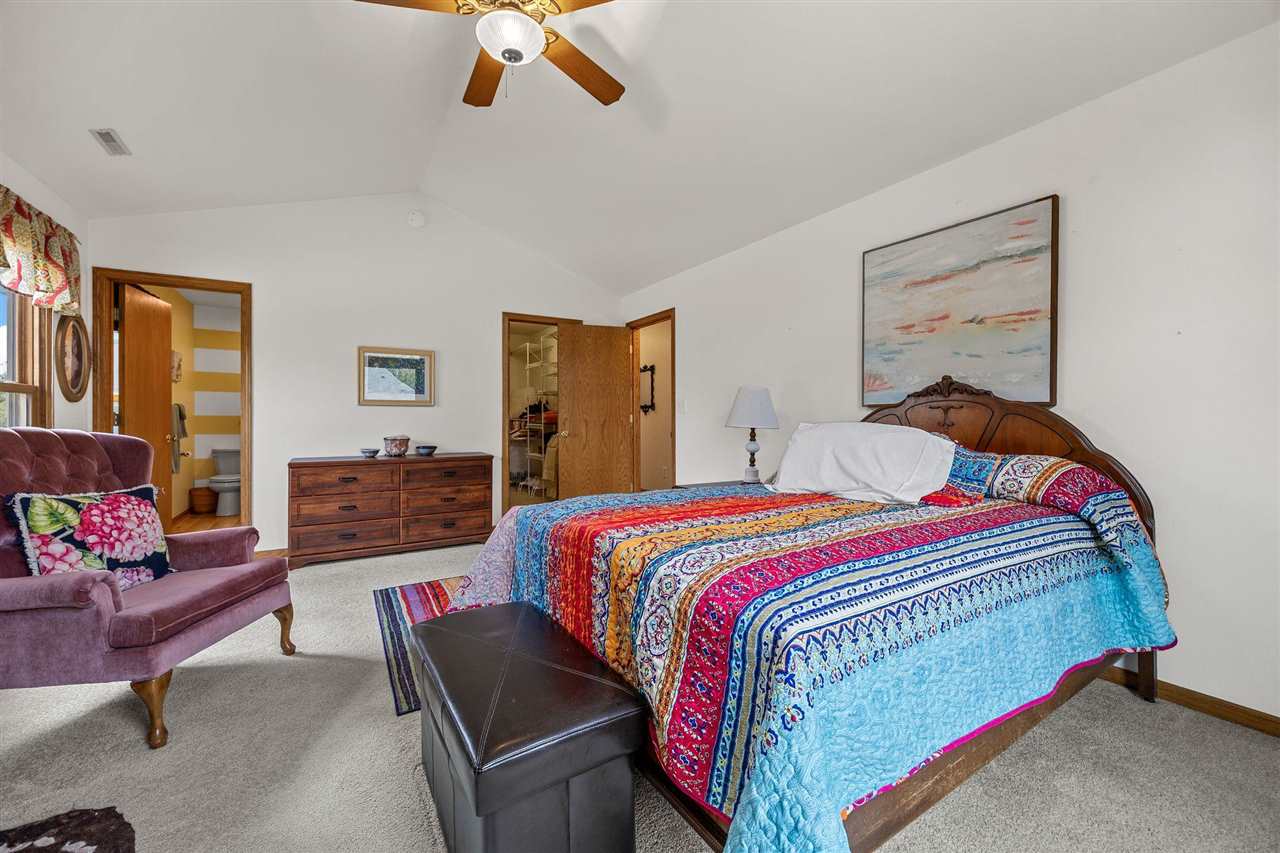 950 Applewood Court Coralville IA 52241