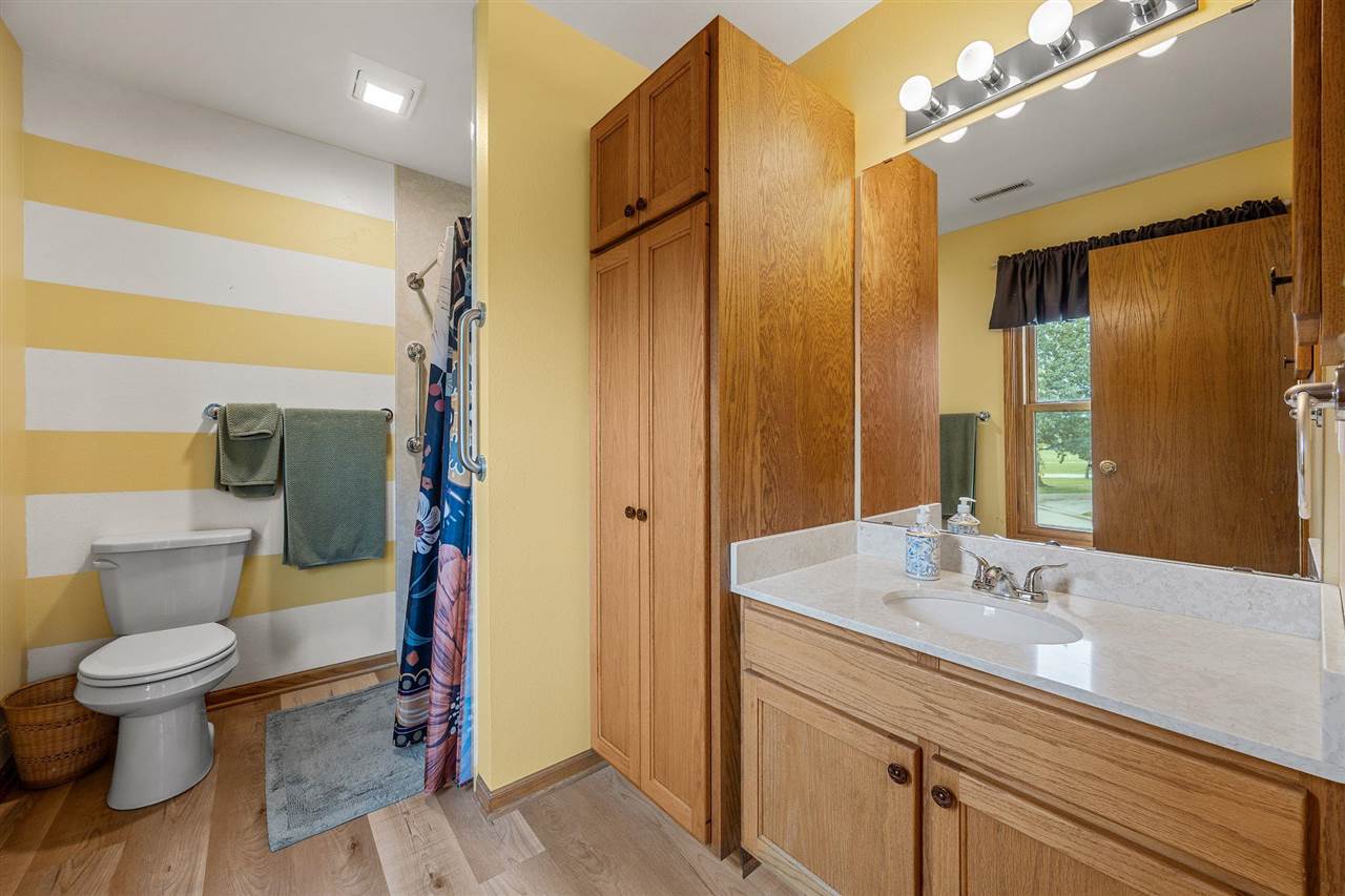 950 Applewood Court Coralville IA 52241