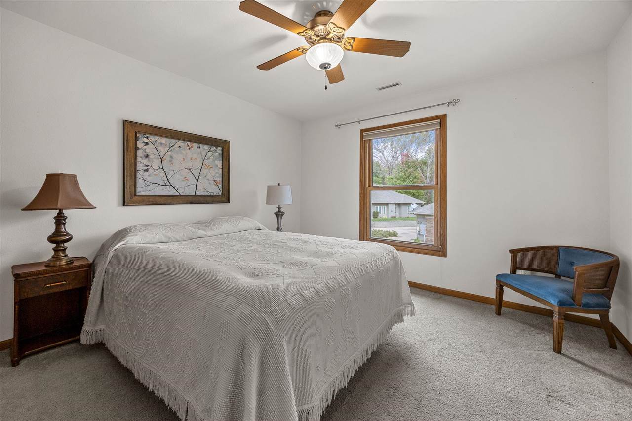 950 Applewood Court Coralville IA 52241
