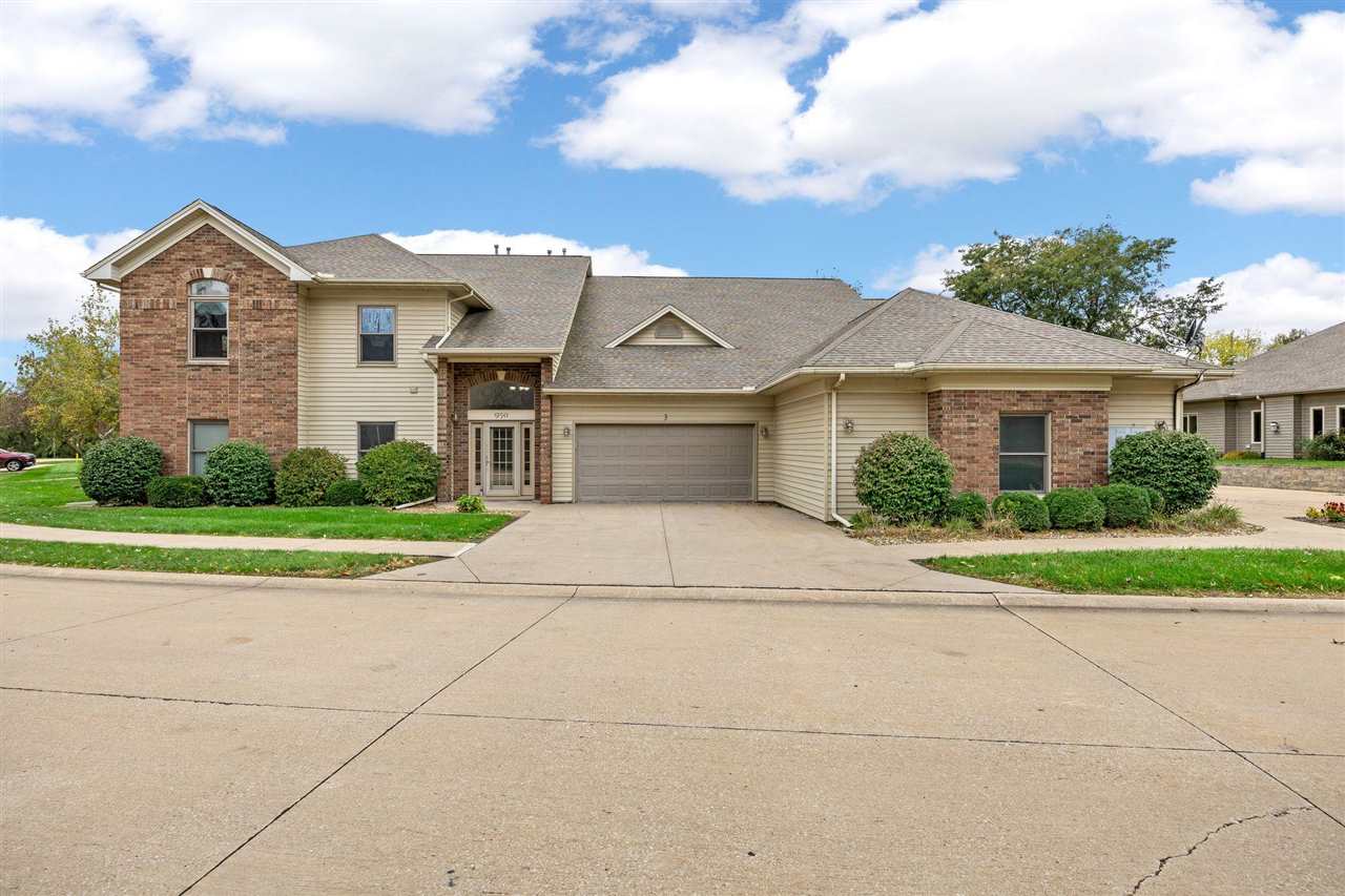 950 Applewood Court Coralville IA 52241