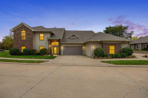 950 Applewood Court Coralville IA 52241