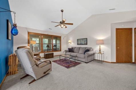 950 Applewood Court Coralville IA 52241