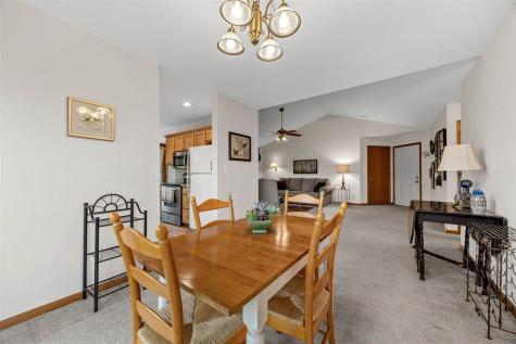 950 Applewood Court Coralville IA 52241