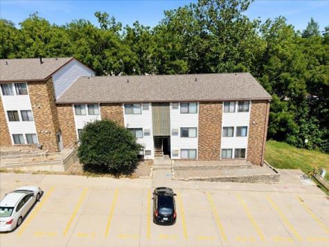812 Benton Drive #14 Iowa City IA 52246
