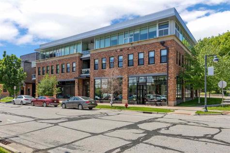 243 N Linn Street Iowa City IA 52245