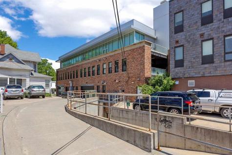 243 N Linn Street Iowa City IA 52245