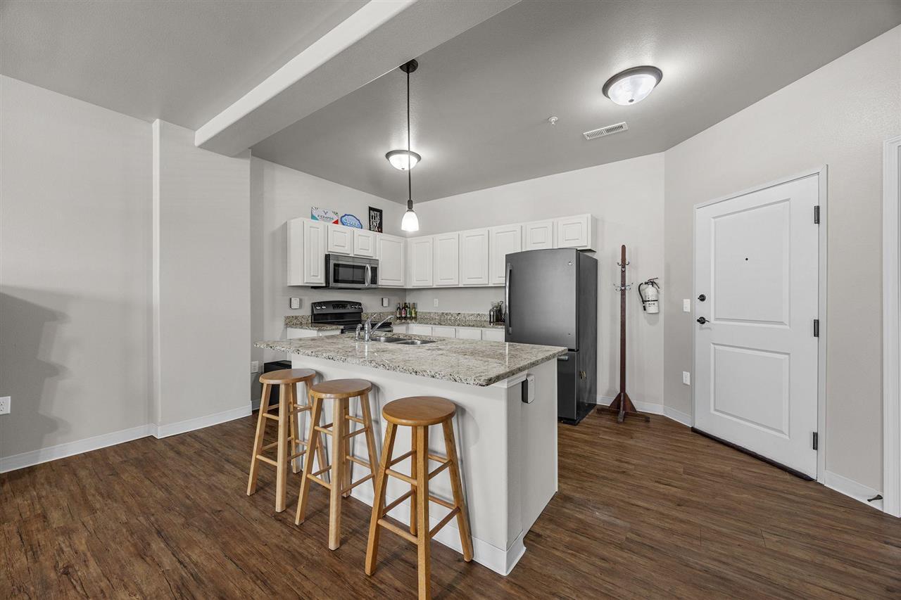 243 N Linn Street Iowa City IA 52245