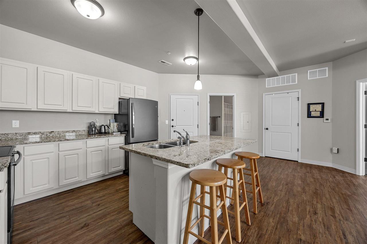 243 N Linn Street Iowa City IA 52245