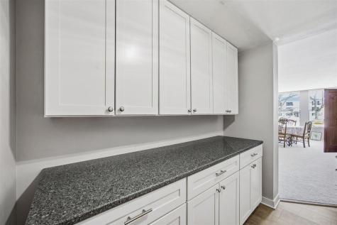 2222 1st Avenue NE Cedar Rapids IA 52402