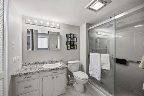 2222 1st Avenue NE Cedar Rapids IA 52402