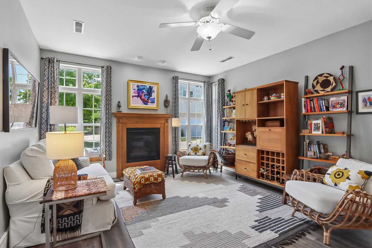 42 Pentire Circle Iowa City IA 52245